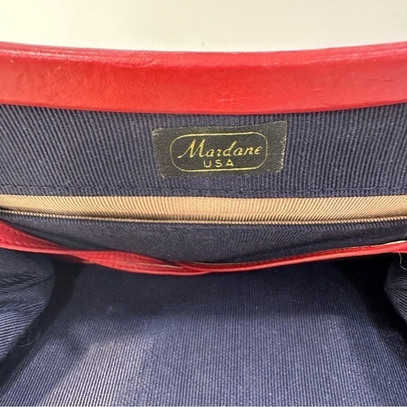 VINTAGE Red leather clutch with removable shoulder strap - Picture 5 of 8